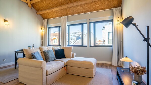 Bright and spacious living room and dining area for great moments with friends and family. #LovelyStay #DiningArea #