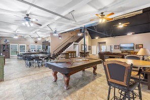 Spielezimmer