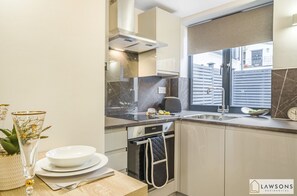 Kitchen (1)