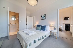 Bedroom 1 (1)