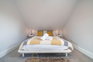 Double bedroom (1)