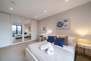 Double bedroom (1)