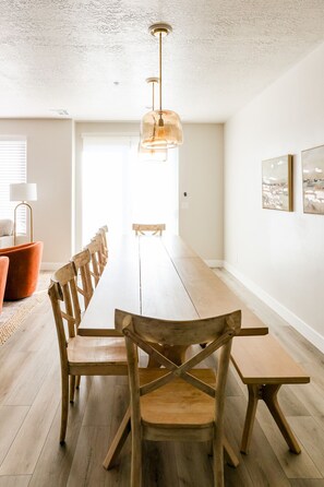 Dining room that seats 14