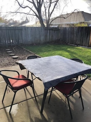 Outdoor dining