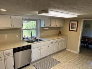Fully equipped, updated kitchen
