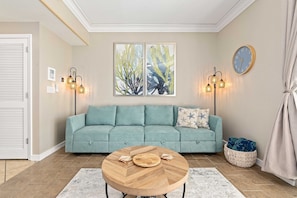 Seating for 4
