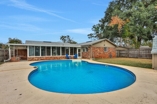 Pool