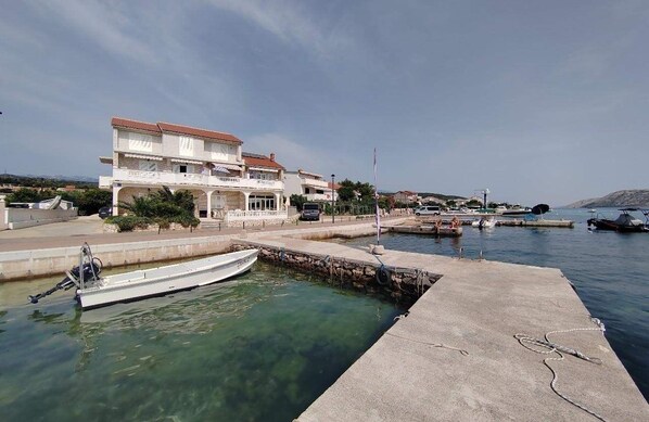 Marina