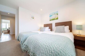 Twin Bedroom