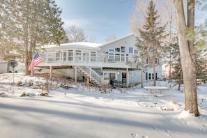 House Exterior | Lake Views/Access | Deck | Outdoor Dining Areas