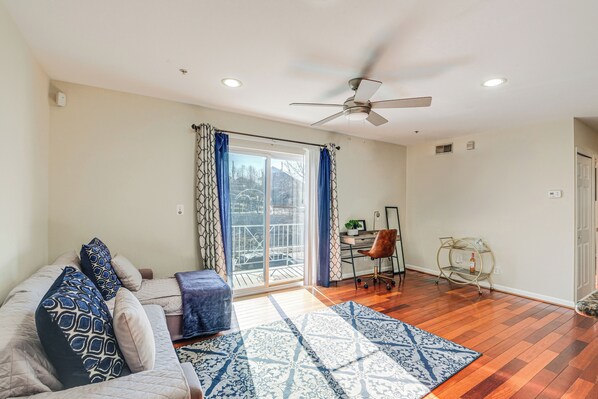 Washington, D.C., Vacation Rental | 2BR | 1BA | 678 Sq Ft | Stairs Required