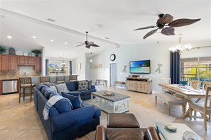 Spacious and Open Concept Living 