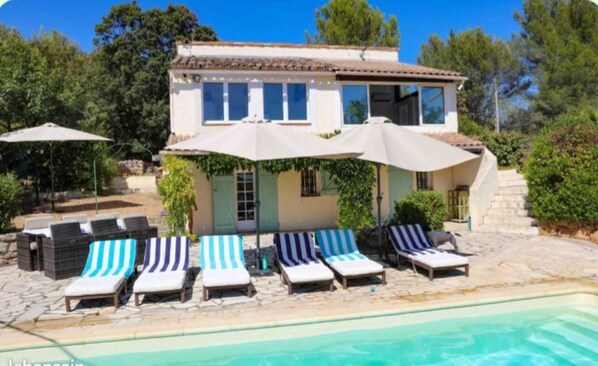 L'Amiradou - superb Provençal villa