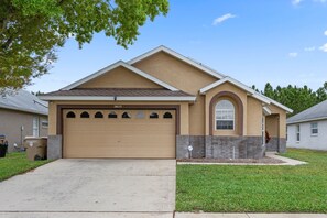 2655-autumn-creek-circle--kissimmee--fl-34747---01