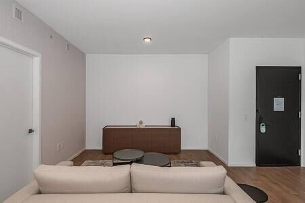 Living Room Area 2 (1)