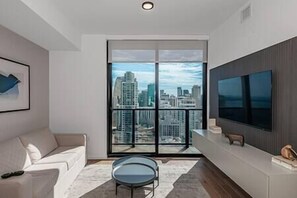 Living Room Area (1)