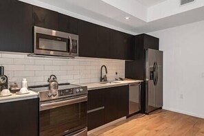 Kitchen (1)