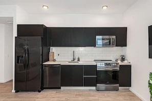 Kitchen (1)