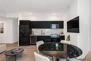 Dining Area (1)