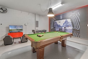 Spielezimmer