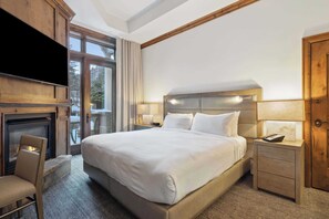 AspenMtnResidences-06C1-4714