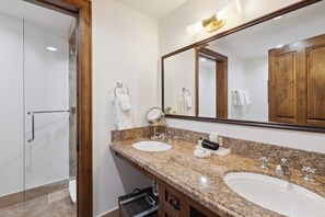 AspenMtnResidences-46c-5604_1
