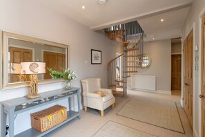 Seascape - Hallway
