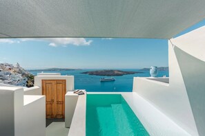 Luxury Grand Santorini Villa | 3 Bedrooms | Unforgettable Caldera Sea Views & Outdoor Hot Tub | Fira