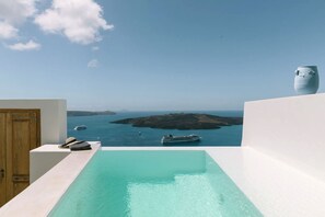 Luxury Grand Santorini Villa | 3 Bedrooms | Unforgettable Caldera Sea Views & Outdoor Hot Tub | Fira