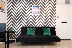 Living Room / Lounge