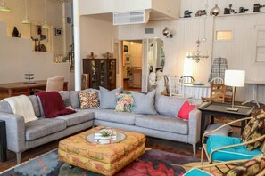 Large Living and dining room off main entrance 