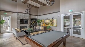 Spielezimmer