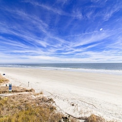 Sweeping Oceanfront Views