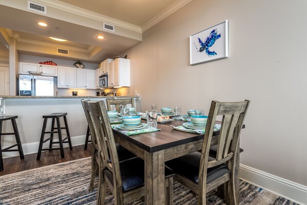 Dinning Room Table 