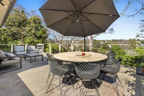 Outdoor Entertaining