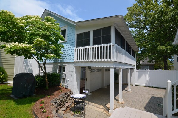 2nd Floor Apartment