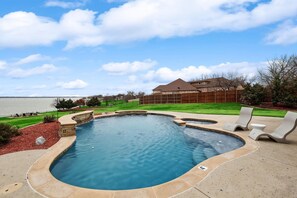 Nothing beats the Texas heat like a refreshing dip in the pool. What are you waiting for? Jump in and enjoy your very own private backyard pool oasis!