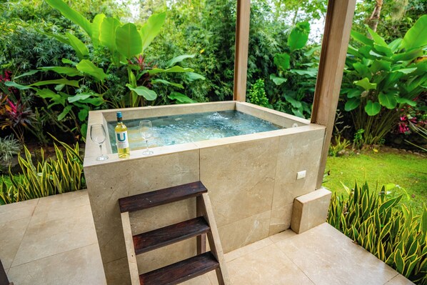 Places to stay in uvita Costa Rica Tortuga Villa with jacuzzi