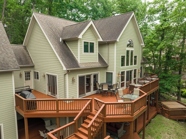 Welcome to Laurel Cove!