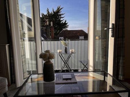 Lounge and terrace