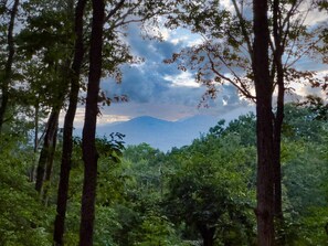 Have your cup of coffee while taking in the 3 Peaks view.