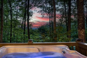 Imagine having a nice glass of wine and enjoying this view.