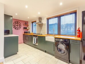 Kitchen | East Tarrel Cottage, Portmahomack