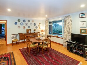 Dining Area | Smiddy Cottage, Alyth