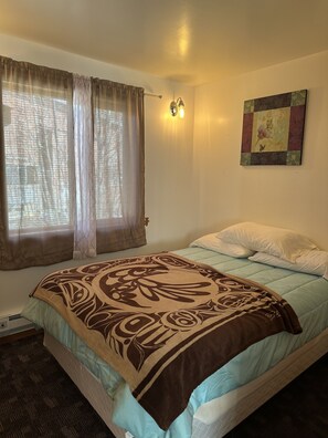 Comfortable Full size bed