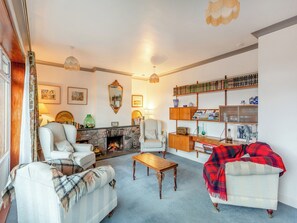 Living area | Cathel Sheiling, Thurso
