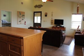Kitchen/Living