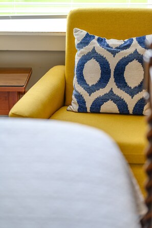 Mt Clark Room Detail