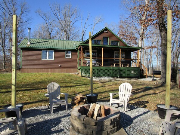 "Whitetail Ridge" Cabin