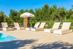 Splendid Zakynthos Villa | 3 Bedrooms | Villa Petlivia | En-suite Bathrooms | Walking Distance to Beach